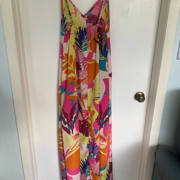 Tropical Floral Maxi Dress - Picture 7 of 10